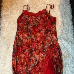 Red dress floral print with lace